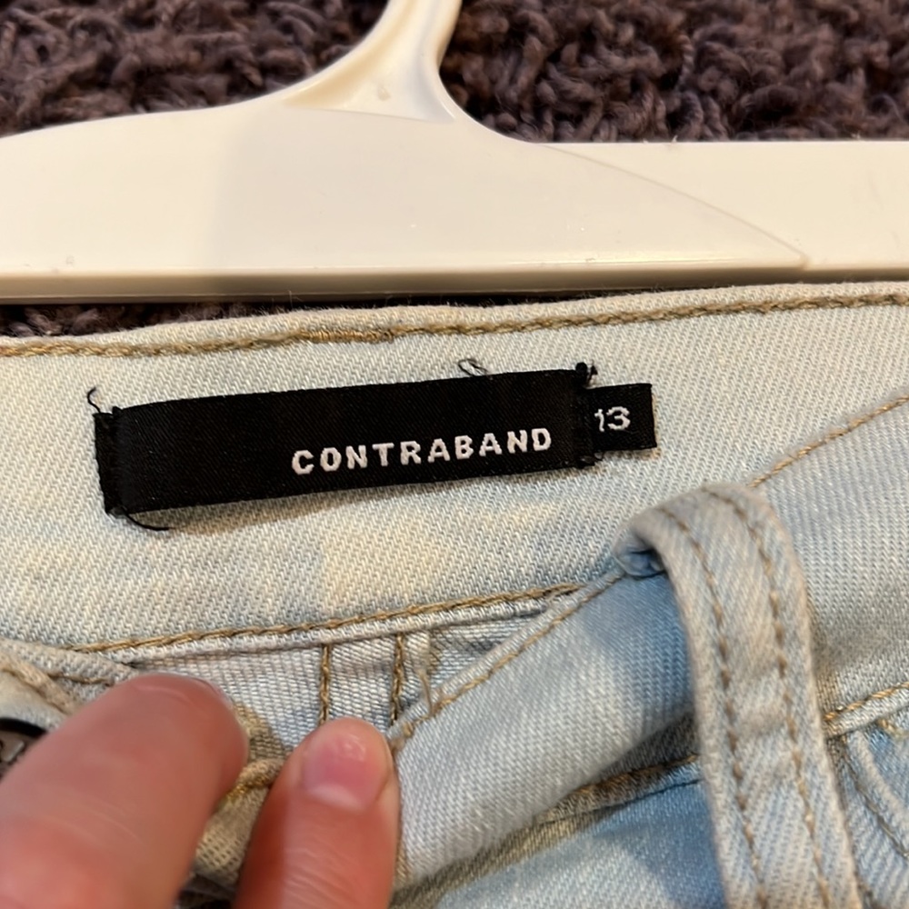 Jeans - Picture 2 of 3
